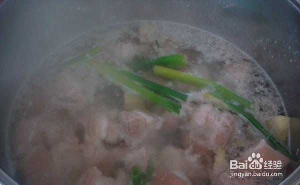 教你做美味的双色萝卜红烧肉