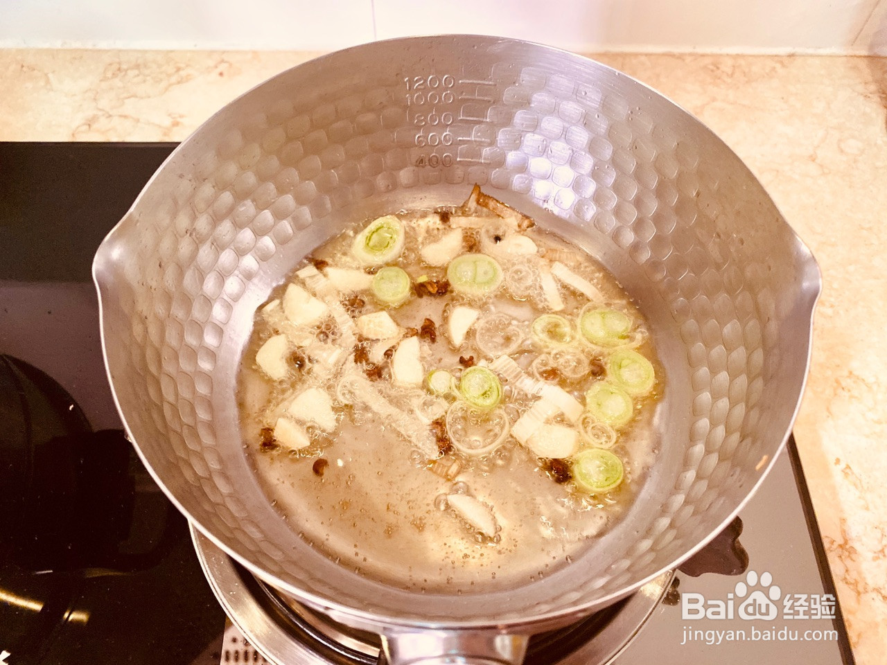 疯狂吮指口水鸡的做法