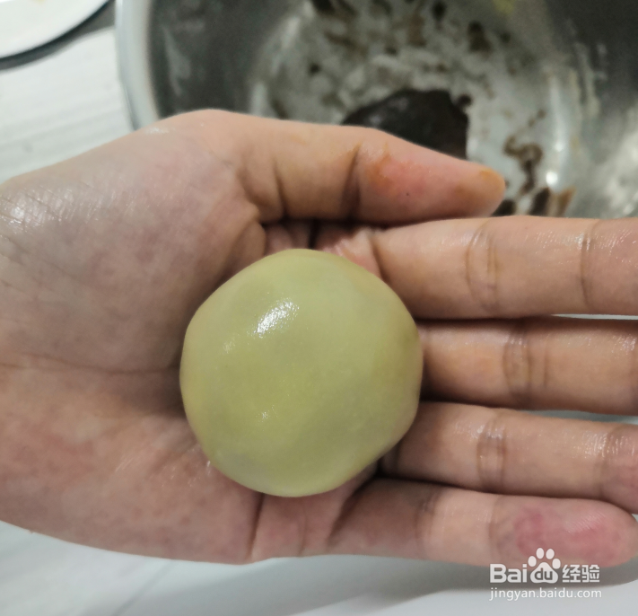 莲蓉蛋黄月饼怎么做？