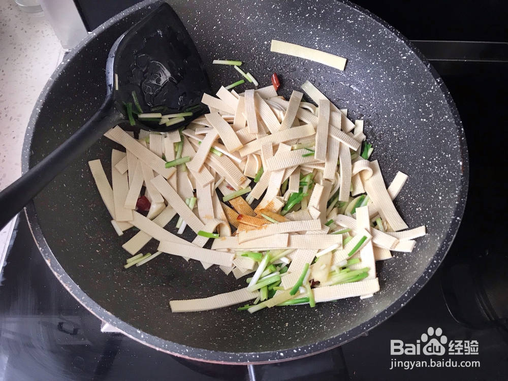 宝宝也爱吃的韭菜炒千张