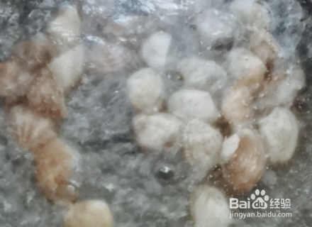 怎么样才能做出一道美味的鲜虾蛤蜊炒鸡