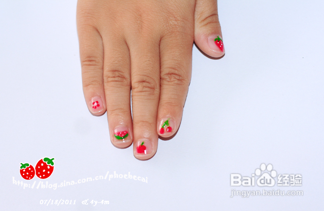 DIY潮宝的指甲彩绘愤怒的小鸟(组图)