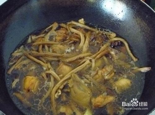 【家常炖菜】三黄鸡炖茶树菇