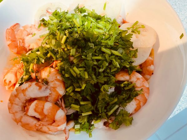 泰式酸辣鲜虾沙拉