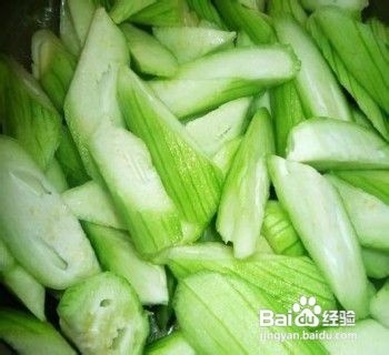 彩椒清炒丝瓜