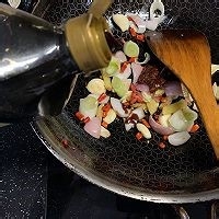 超简单年夜菜【爆炒花蛤】,网红菜自己做
