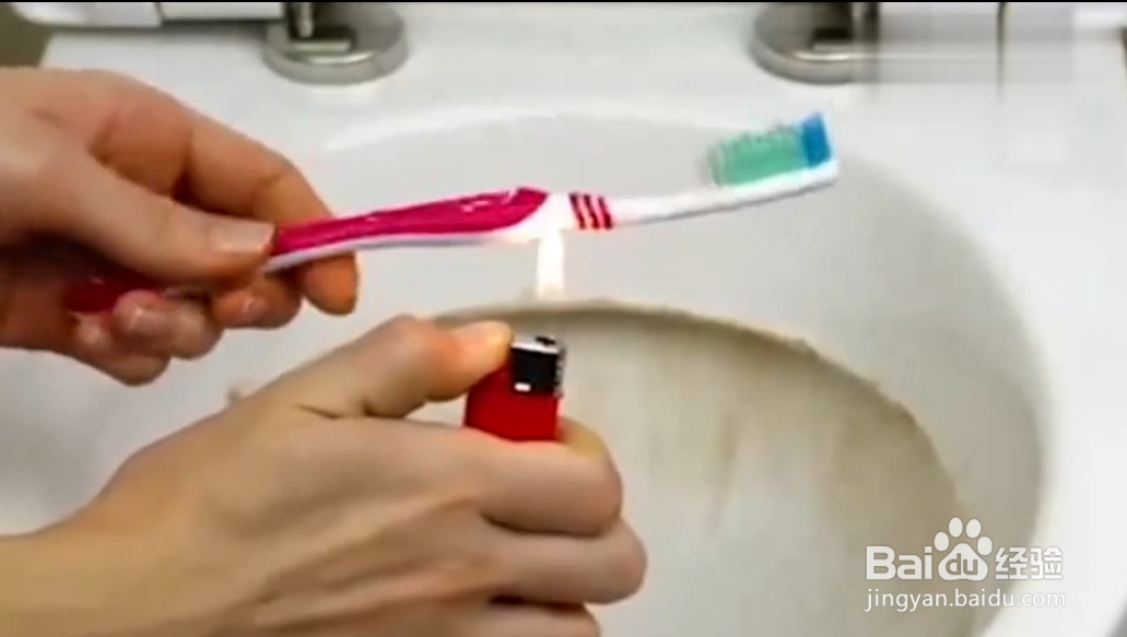 如何妙用废弃牙刷?