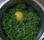 茴香鸡蛋饼的做法