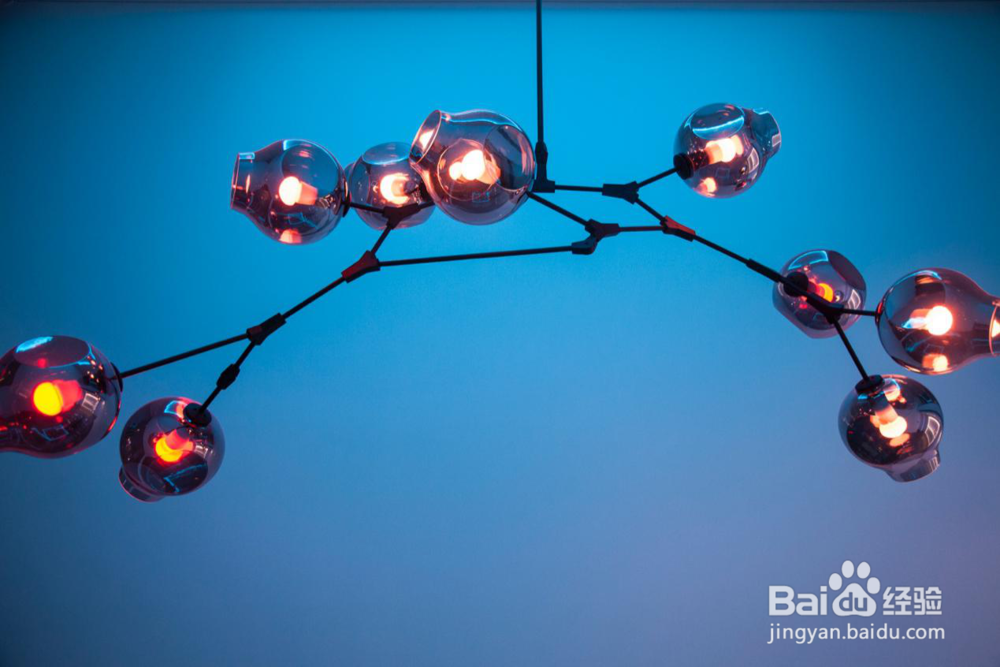 QUBIC调调光色机一款超高颜值的智能灯