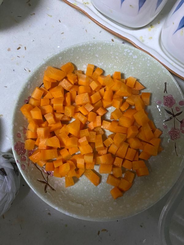 皮蛋瘦肉蔬菜粥