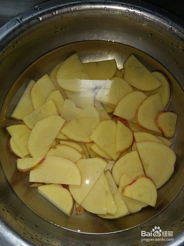 #美食#老黄瓜紫皮洋芋汤