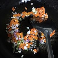什锦蔬菜火腿蛋炒饭的做法