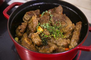 怎么做美味的红酒慢炖牛肉