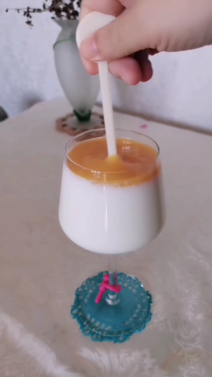 如何做芒果奶昔？