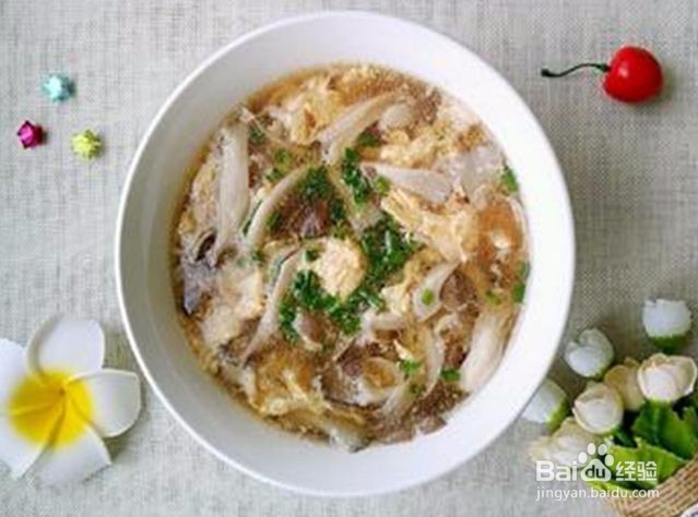 蘑菇鸡蛋汤的做法