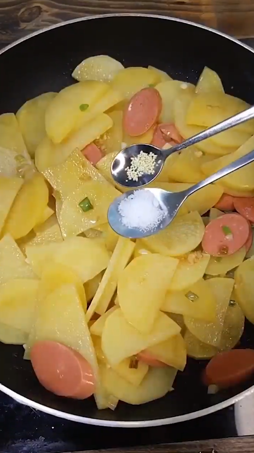 辣炒青椒土豆片怎么做