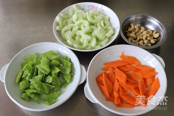 鲜脆烩黄瓜的做法