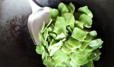 泥巴豆怎么炒才好吃