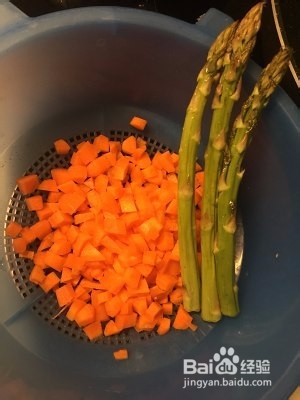 如何做出好吃的鸡肝芦笋胡萝卜粥