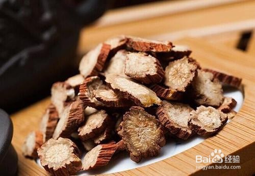 芸豆健康教你辨别丹参真伪