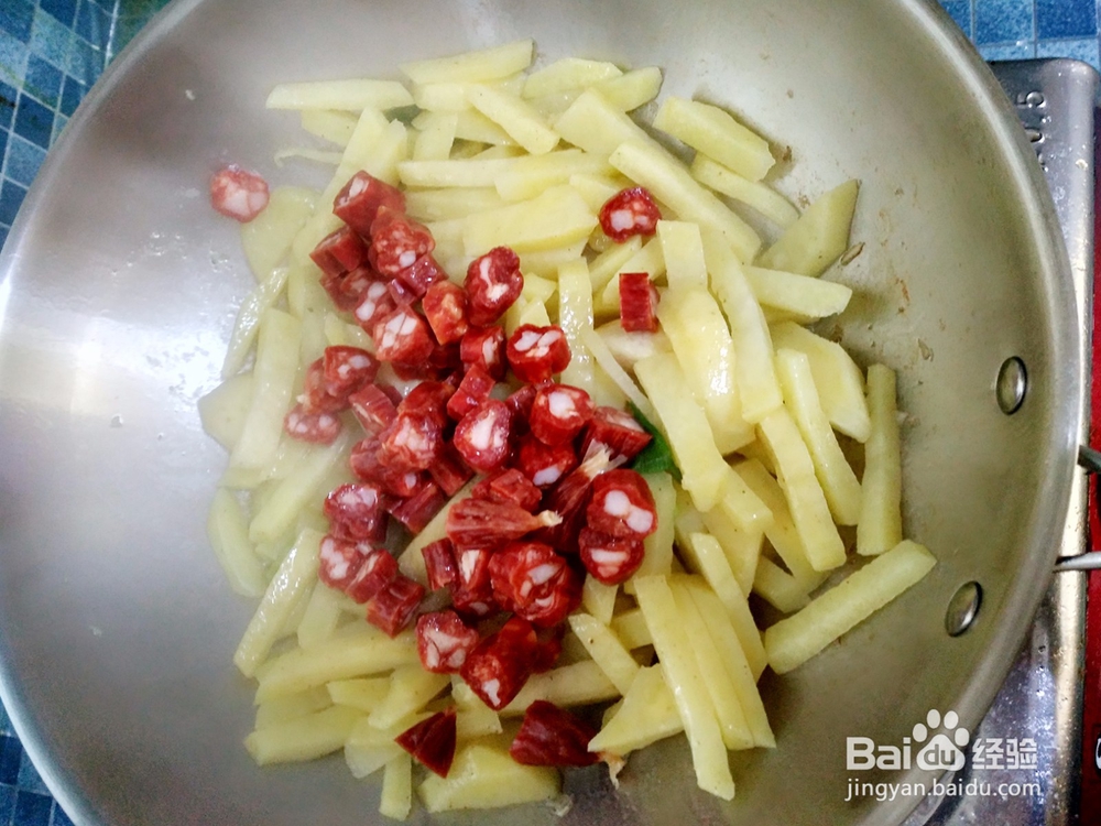 土豆条炒广式腊肠