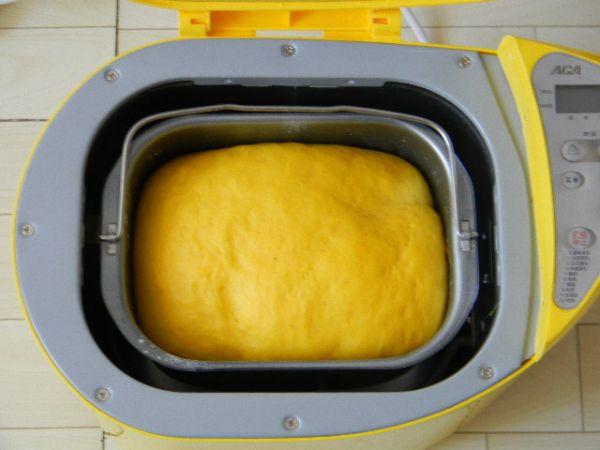 奶香胡萝卜豆沙吐司