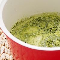 贡茶店里甜品大师的代表作——白巧抹茶布丁