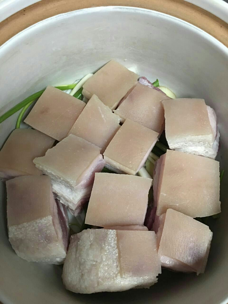 教你做肥而不腻的东坡肉，味道棒极了了