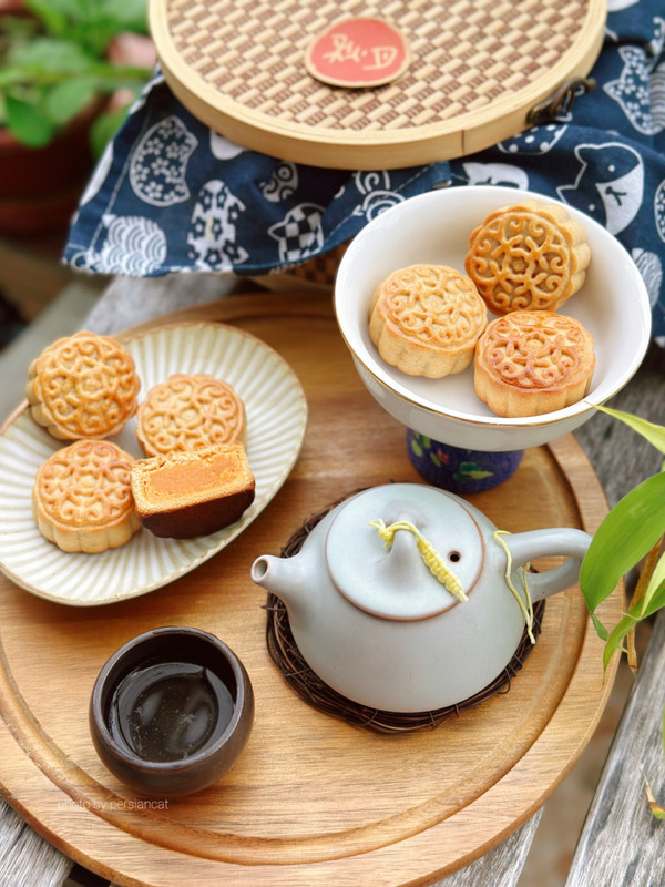 广式金沙奶黄月饼