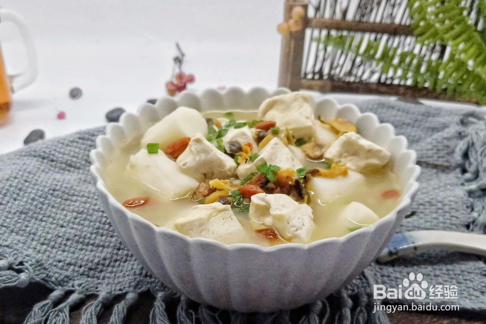 味道鲜美、营养丰富的淡菜山药豆腐汤