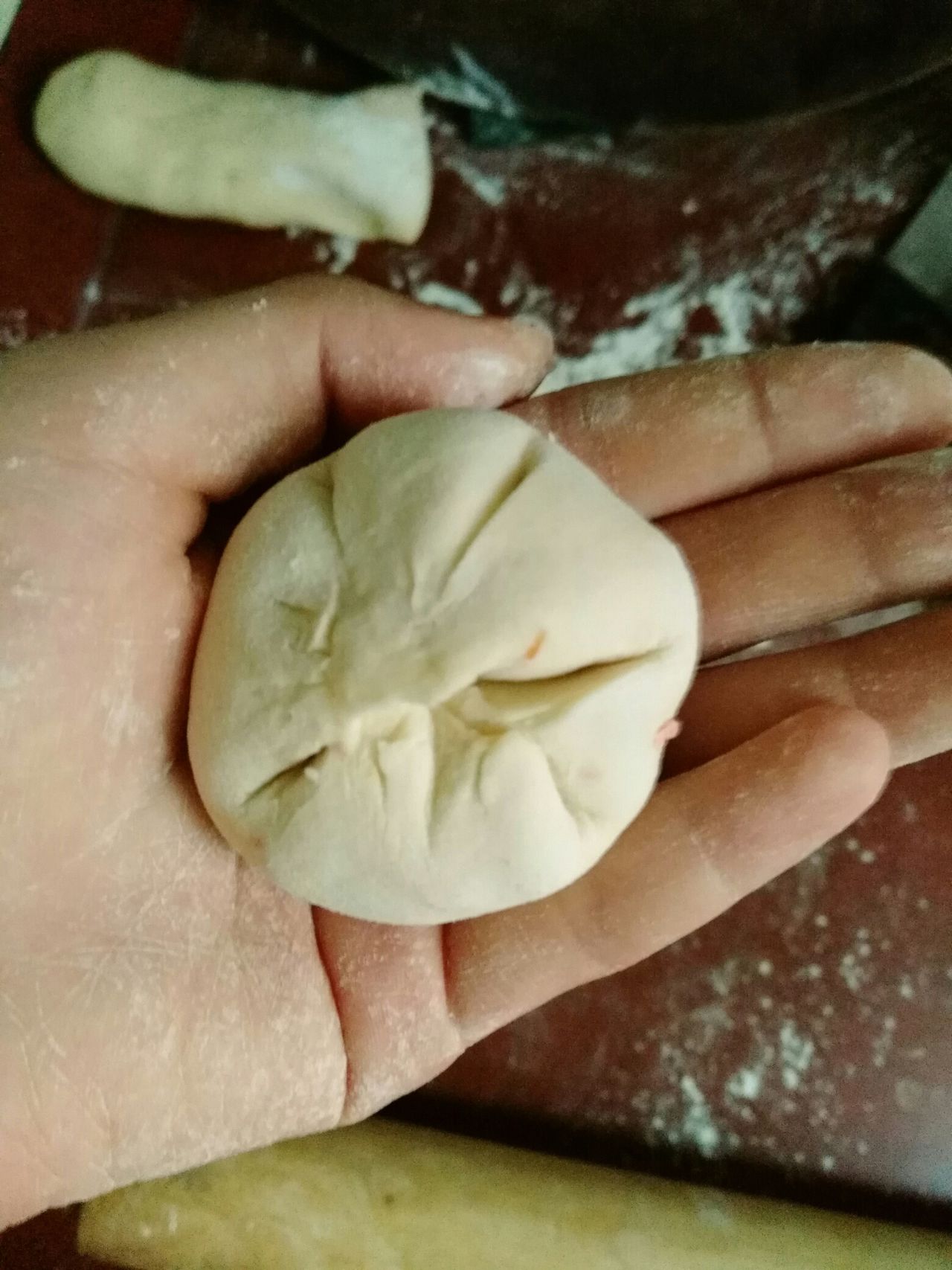 超美味的超软棉拉丝的大包子,每一口都是满满的幸福!