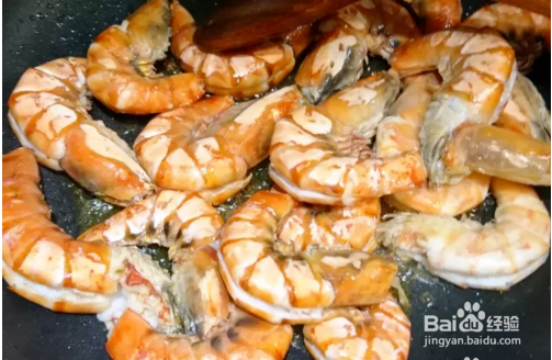 蒜片椒盐虾的做法