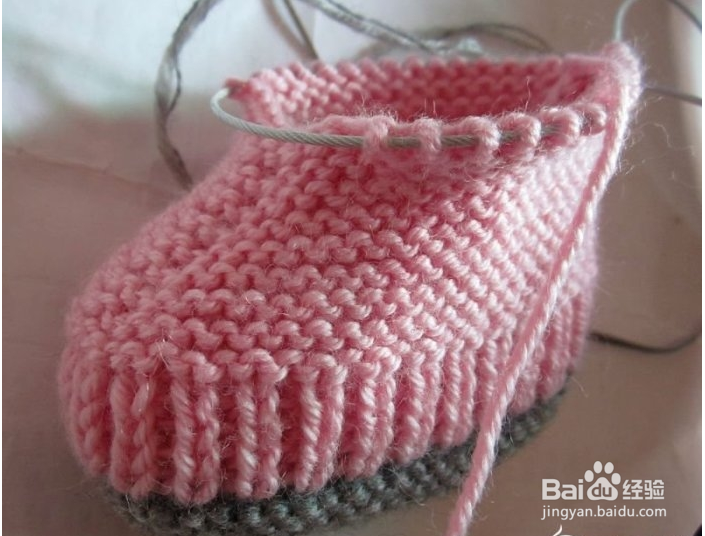 手工编织婴儿鞋子的方法