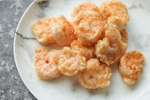 怎么做美味的菠萝咕咾虾