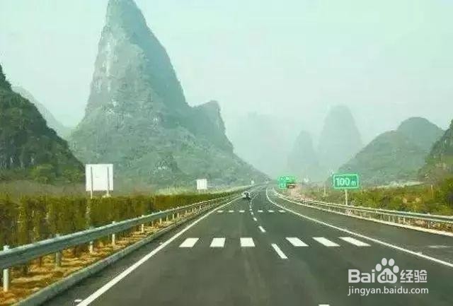 高速路上的斑马线是起啥作用