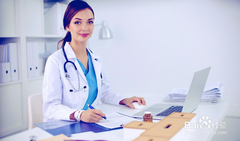 屁股上长痘痘当心被尖锐湿尤缠上！