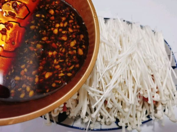 蒜蓉粉丝蒸金针菇