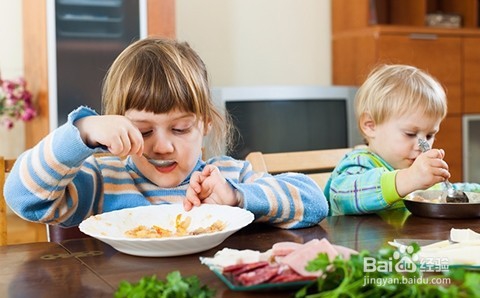 春季宝宝饮食注意 初春时节孩子千万别这么喂！