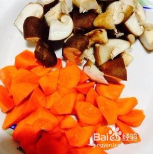 排骨香菇闷米饭家常做法详细教程