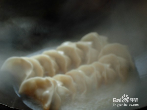 如何制作香菇白菜猪肉煎饺