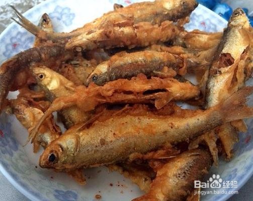 小白鱼腌制及酥炸小白鱼