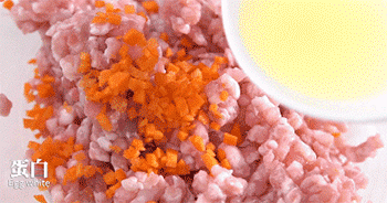 养生家常菜谱:鲜山药蒸肉丸做法