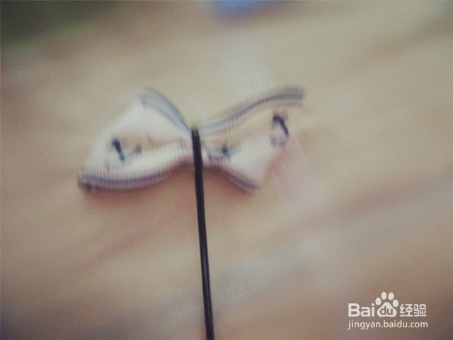 简易时尚的宝宝发卡制作