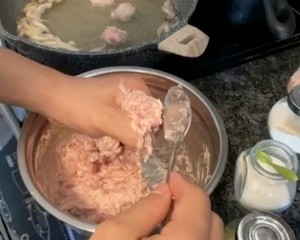 肉丸粉丝汤的做法