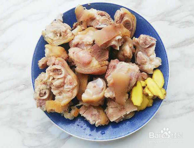美味可口啤酒猪蹄制作