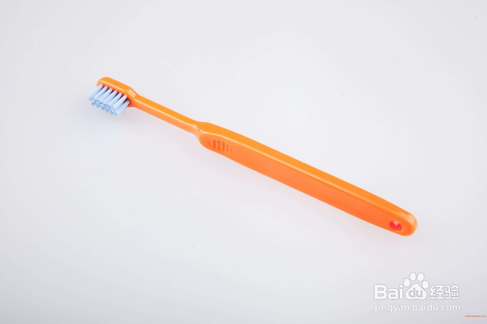 如何去除汽车坐垫上的血渍。