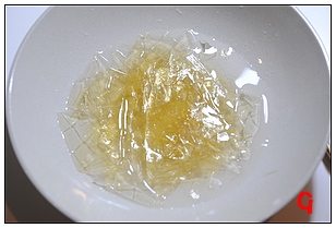 【玫瑰果冻荔枝慕斯】用冰粉做出晶亮唯美的蛋糕装饰