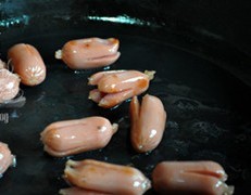 怎样做香喷喷、美美的开花香肠