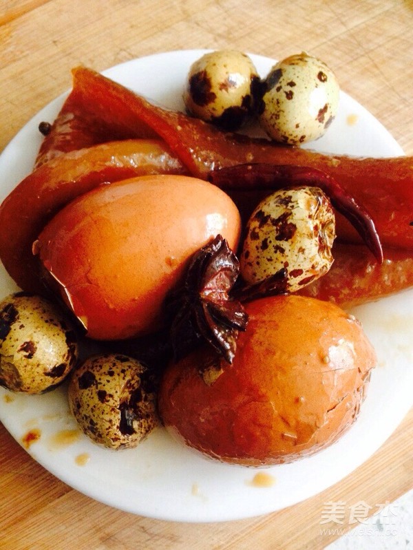 卤鸡蛋鹌鹑蛋猪皮