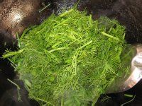 茴香苗鸡蛋打卤面的做法